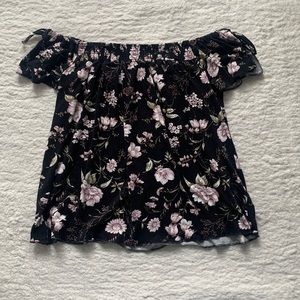 AMERICAN EAGLE OUTFITTERS off the shoulder floral shirt